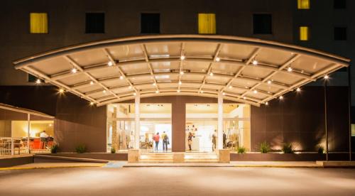 Monterrey Hotel | Fiesta Inn Monterrey Fundidora