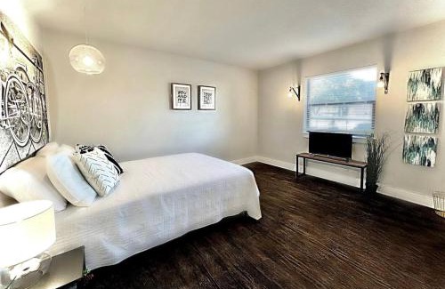 North Dallas Apartment | FIFA Ready Dallas Urban Comfort and Arboretum Tickets