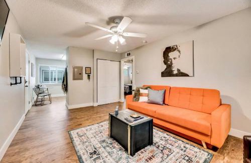 Old East Dallas Apartment | FIFA Ready Love for Dallas - Close to Deep Ellum & AAC