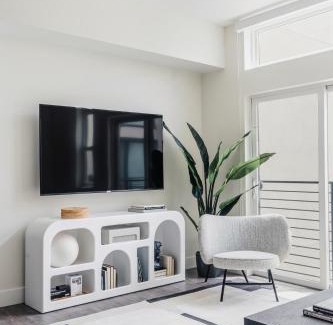 Highland House | Fifty Shapes of Modern - Skyline Loft - Zuni Lofts