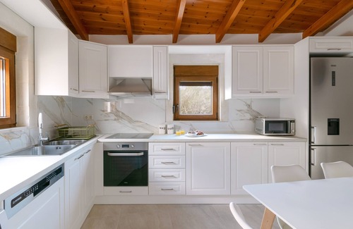Adelianos Kampos Villa | Fillio luxury villa