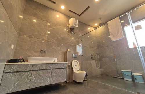 Gurugram Hotel | Fillow Casa