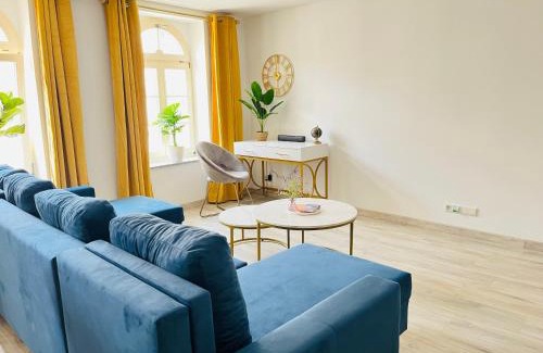 Goerlitz Apartment | FILMAP-Charmant-Modern-Zentral-Balkon-Beamer-Spieletisch