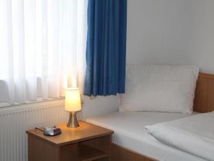 Babelsberg Sud Hotel | Filmhotel Lili Marleen