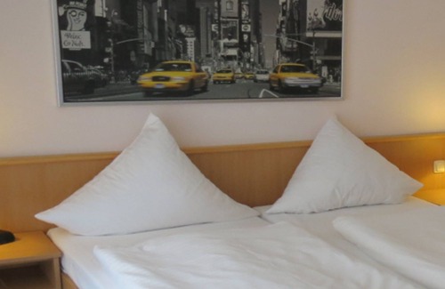 Babelsberg Sud Hotel | Filmhotel Lili Marleen