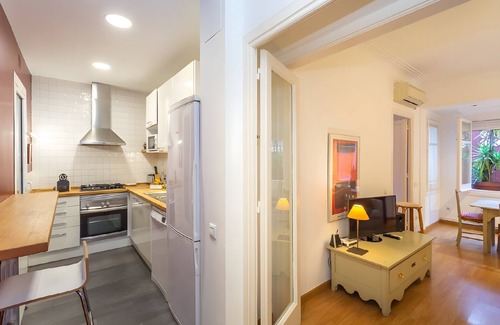 La Nova Esquerra de l'Eixample Apartment | Filmoteca Sarria 1- wifi, quiet, bright & comfi