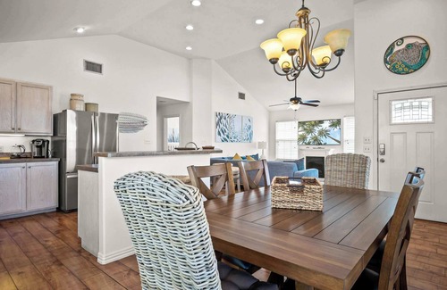 Leeward Sands House | Fin and Feather – Cozy for 8