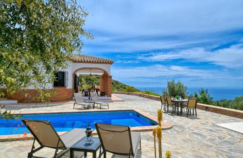 Sayalonga House | Finca Aurelia in countryside Malaga - TCM