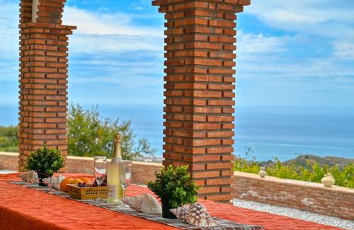 Sayalonga House | Finca Aurelia in countryside Malaga - TCM