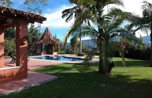 Guatape Villa | Finca El paraíso Guatape
