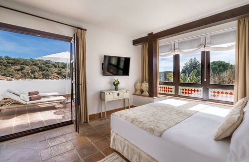 La Bobadilla Hotel | Finca la Bobadilla, Leading Hotels of the World
