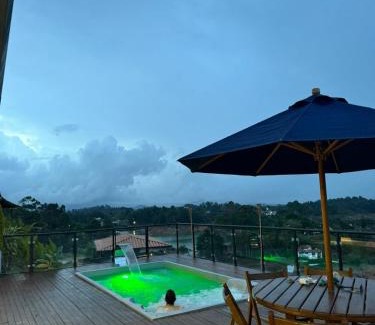 Guatape House | FINCA MONARCA