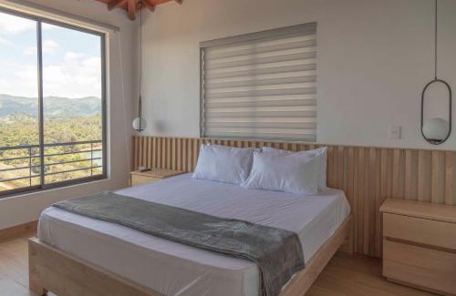 Guatape House | FINCA MONARCA