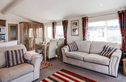 Welton Cabin | FINCHWOOD LODGE, family friendly, with hot tub in Armathwaite