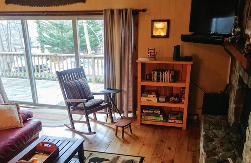 Clarks Chapel Cabin | Find your pot of gold. ALL WHEEL- 4 WHEEL DRIVE REQUIRED