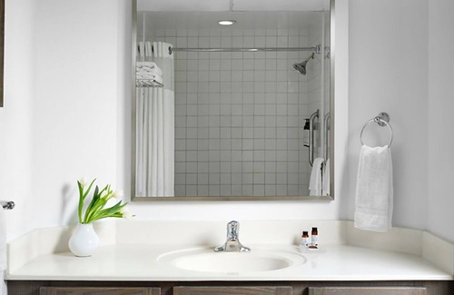 Palm Beach Shores Resort | 𝐅𝐢𝐧𝐝𝐢𝐧𝐠 𝐌𝐞𝐢𝐥𝐢- Beachfront Fun@ Ocean Pointe Resort+Amenities, STUDIO