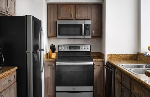 Palm Beach Shores Resort | 𝐅𝐢𝐧𝐝𝐢𝐧𝐠 𝐌𝐞𝐢𝐥𝐢-Beachfront Fun@Ocean Pointe Resort+Amenities,3BR Villa