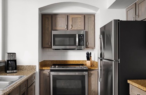 Palm Beach Shores Resort | 𝐅𝐢𝐧𝐝𝐢𝐧𝐠𝐌𝐞𝐢𝐥𝐢 Sparkling Beachfront OceanPointe Resort+Amenities, 2BR
