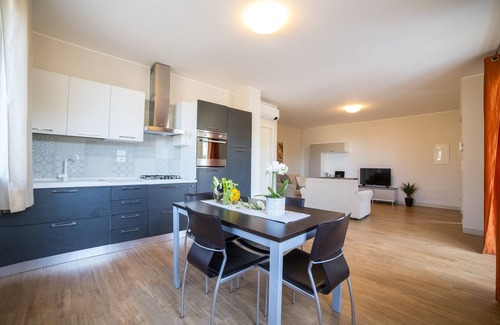 Cupra Marittima Apartment | Finely furnished "Lobster" Suite 350mt from the sea with Pool, Gymnasium, WiFi