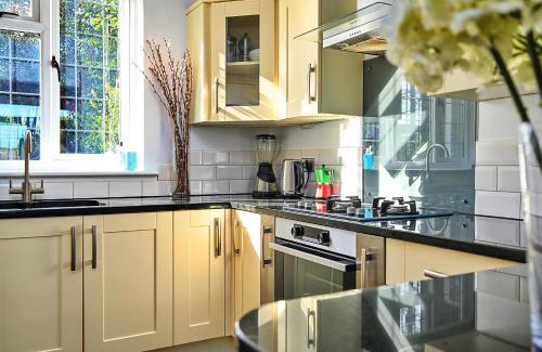 Lewes House | Finest Retreats - 19, South Way
