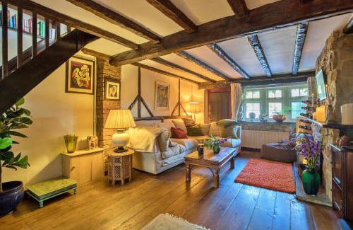 Dormansland House | Finest Retreats - Bracken