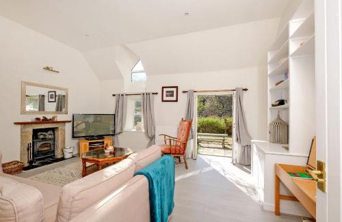 Inverurie House | Finest Retreats - Corrennie School Cottage
