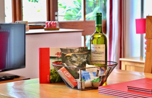 Liverton House | Finest Retreats - Little Dunley - Wisteria Cottage