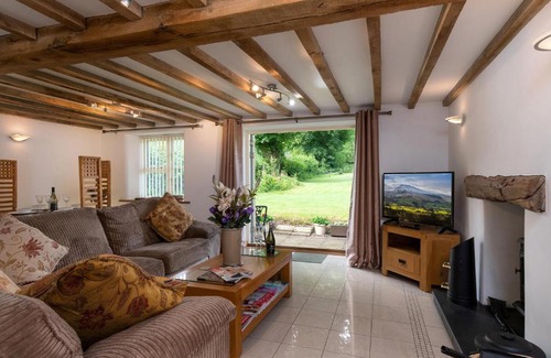 Pantymwyn House | Finest Retreats - The Cottage - Luxury 1 Bed Cottage