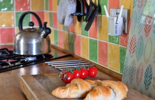 Holmrook Cottage | Finest Retreats | Woodend - The Schoolhouse
