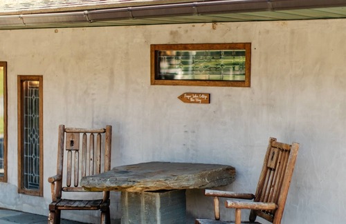Ithaca Apartment | Finger Lakes Cottage at New Park - sleeps up to 4, dog friendly