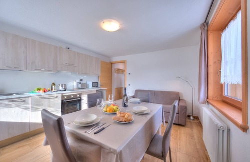 Sant'Anna Apartment | Fiocco Di Neve Ski in- Ski out 10m, Livigno, Italy