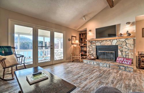 Hiawassee House | Fire Pit and Boat Dock Lake Chatuge Townhome!