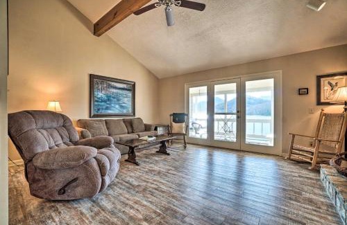 Hiawassee House | Fire Pit and Boat Dock Lake Chatuge Townhome!