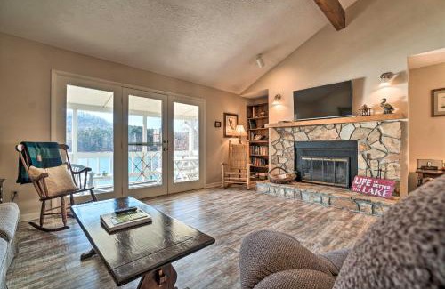Hiawassee House | Fire Pit and Boat Dock Lake Chatuge Townhome!