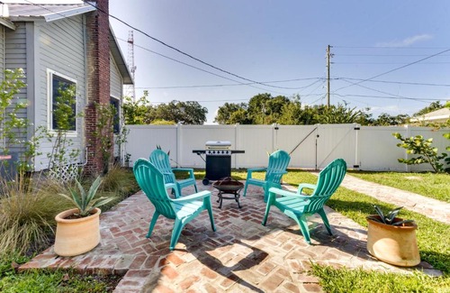 Winter Garden House | Fire Pit and Yard Updated Winter Garden Home!