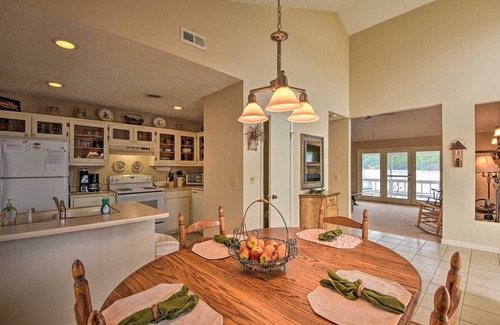 Hiawassee House | Fire Pit & Boat Dock: Lake Chatuge Townhome!