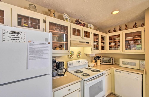 Hiawassee House | Fire Pit & Boat Dock: Lake Chatuge Townhome!