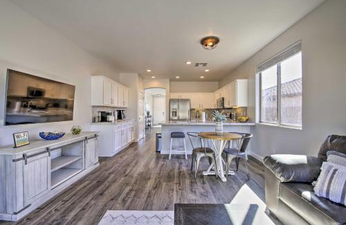 Estrella Mountain Ranch House | Fire Pit, Covered Patio Stylish Goodyear Refuge
