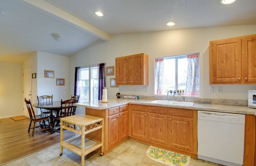 Port Angeles House | Fire Pit + Patio: Peaceful Port Angeles Escape!