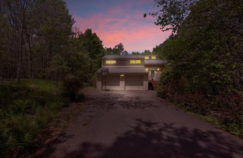 Gouldsboro House | Fire Pit - Theater - Game Room