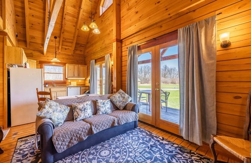 Geneva House | ☞Fire Pit☞Smart TV❤ of Seneca Wine Trail☞A/C