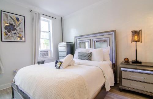 Union City Apartment | Fireflies In NYC, Cozy, Private & New