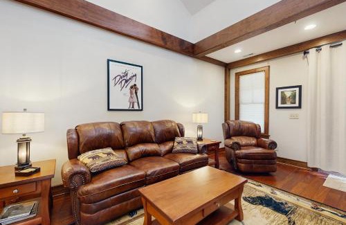 Firefly Cove Apartment | Firefly Cove #202