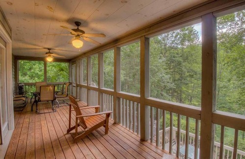 Blairsville Cabin | Firefly Lake House by Escape to Blue Ridge