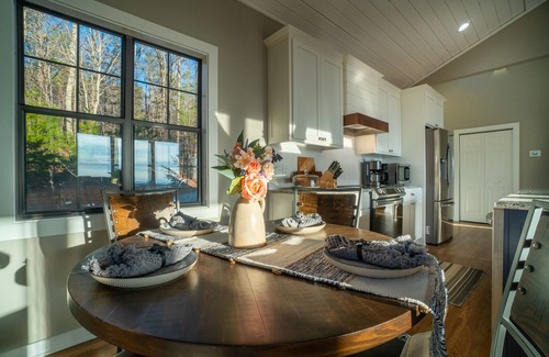 Helen Cabin | Firefly Mtn Retreat - Amazing Mountain Views and Family Entertainment