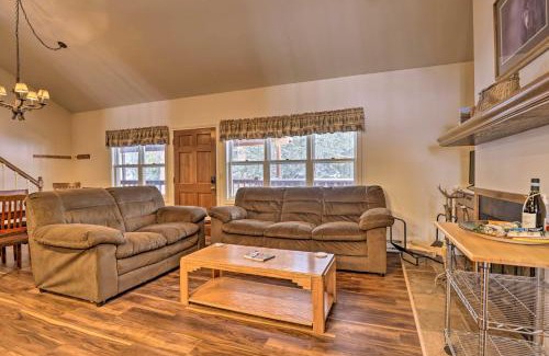 Grand Lake Apartment | Fireplace and Stream Access Cozy Grand Lake Retreat