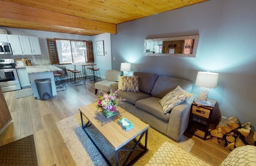 Angel Fire Condo | Fireplace | WiFi | Close to Lifts | Windchimes 212