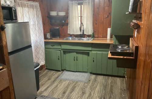 Gaylord Cabin | Fireside Village Cabins