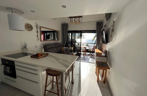 Playa del Aguila Apartment | First Beachline Maritime Deluxe with panoramic balcony, directly on the beach