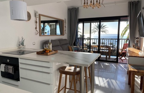 Playa del Aguila Apartment | First Beachline Maritime Deluxe with panoramic balcony, directly on the beach